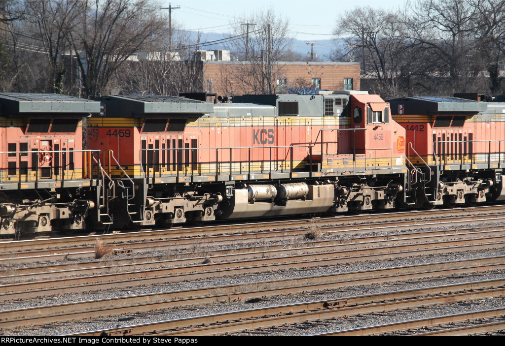 NS 4459 still with KCS logo